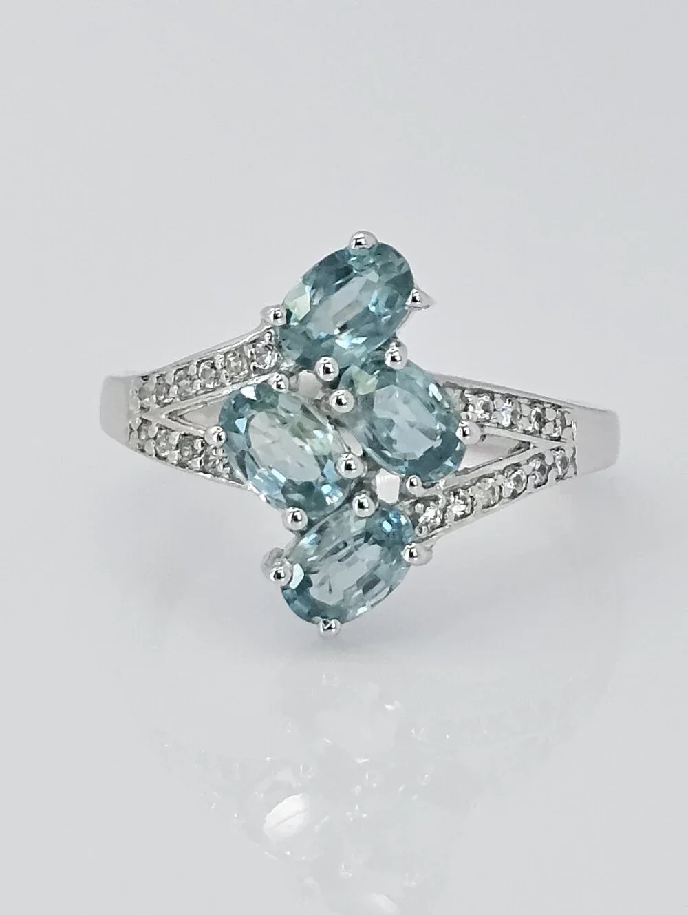 Earth Mined Blue & White Zircon Ring Sterling Silver Size 8